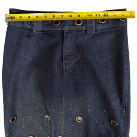 Jordache Vintage 90's Dark Blue Wash Denim Grommet Maxi Skirt Size 5 - Picture 13 of 14